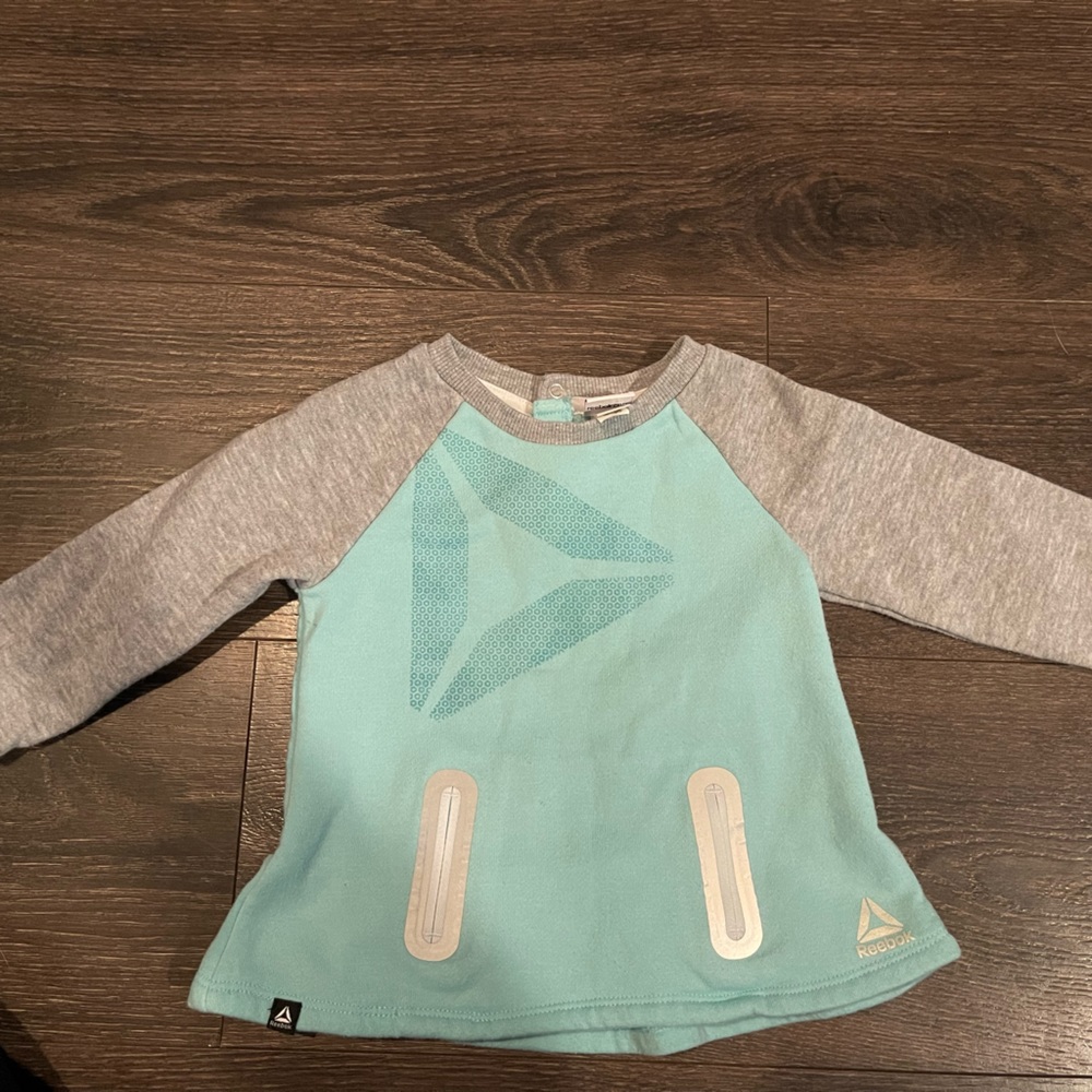 Reebok Sweatshirt